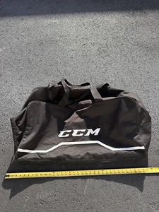 CCM Hockey Equipment Gear große schwarze Reisetasche (funktioniert super) - Bild 1 von 4