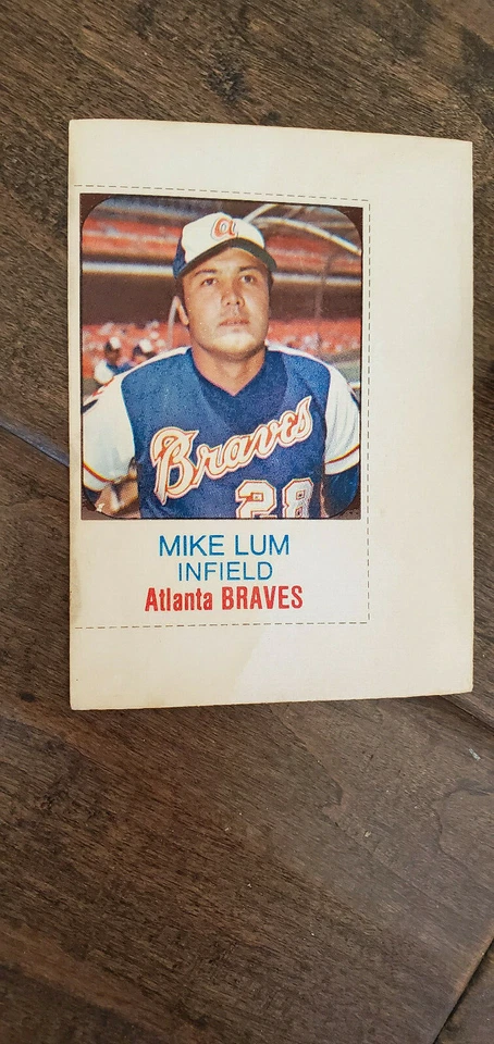 1975 HOSTESS TWINKIES FULL UNCUT CARD MIKE LUM BRAVES REDS CUBS HAWAII # 33 - Image 1 of 1