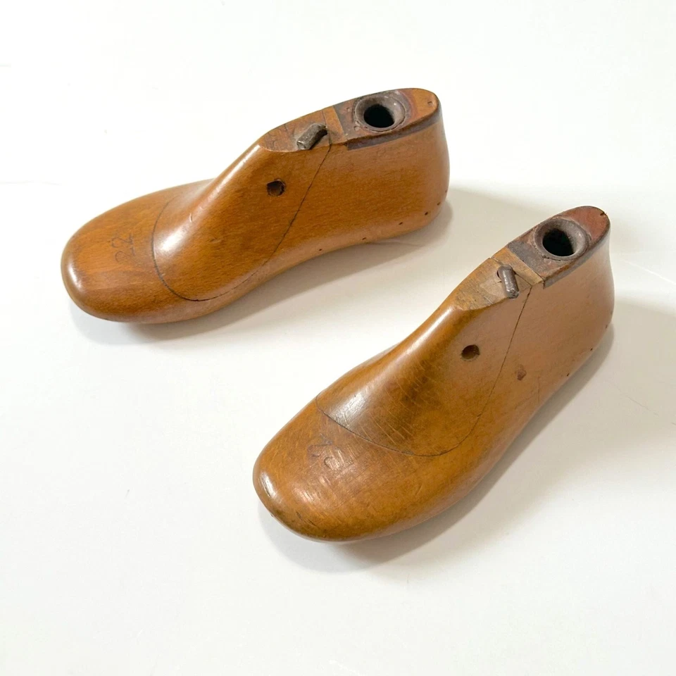 Zapatos de madera vintage para niños, europeos, talla 22 Foto 1 de 4