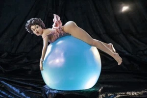 Little Ego (Vittorio Jardin) Bubble Dream Statue Infinite Statue - Picture 1 of 4