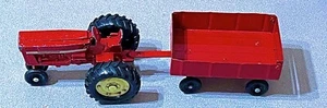 Trattore giocattolo vintage rosso internazionale mietitore ERTL e vagone fieno con cancello! Anni '70 - Foto 1 di 7