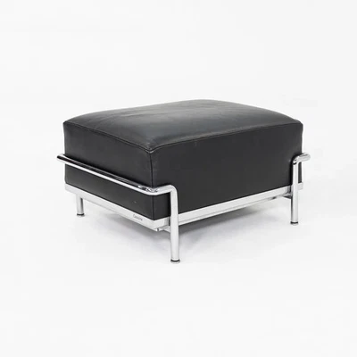2010s Le Corbusier Jeanneret Perriand for Cassina LC2 Ottoman in Black Leather - Image 1 of 4