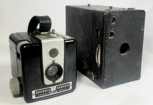 2 Camera Brownie No. 2A Model B Vintage Box Camera & Brownie Hawkeye Flash Model - Picture 1 of 14