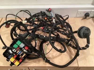 NEW PEUGEOT 208 MK1 BVM5  EP6CDTX ENGINE BAY WIRING LOOM HARNESS NON STOP START - Image 1 of 4