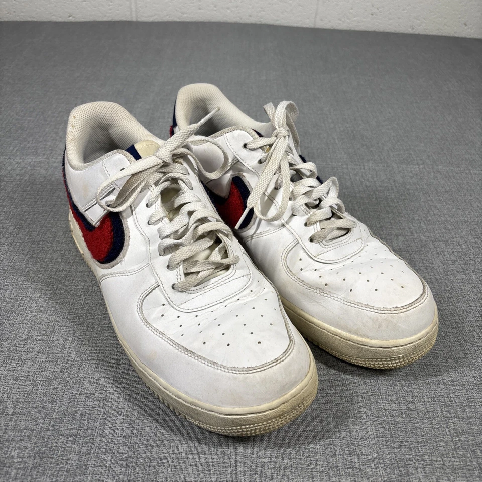 Nike Hombre Air Force 1 '07 LV8 Chenille Swoosh 2018 - 823511-106 Talla 12 Foto 1 de 4