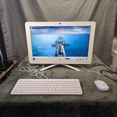 HP 20" All In One Computer Model 20 C023W Win 10 White/Teal W Keyboard And Mouse - Image 1 of 4