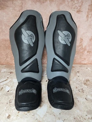 Hayabusa Tokushu Regenesis Striking Shinguards Size XL - Image 1 of 4