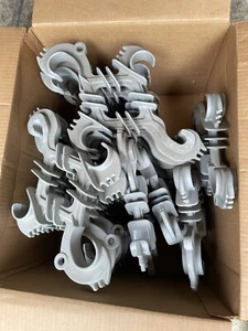 (Lot of 6) New Hendrix Wire H-15D Plastic Electric Rack Insulator Spacer Lineman - Picture 1 of 3