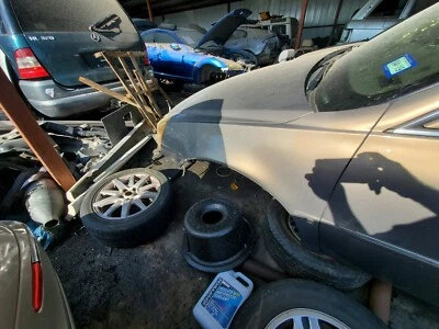 Guardabarros izquierdo Cadillac DTS 2006 2007 2008 2009 2010 2011 # 3 Foto 1 de 2