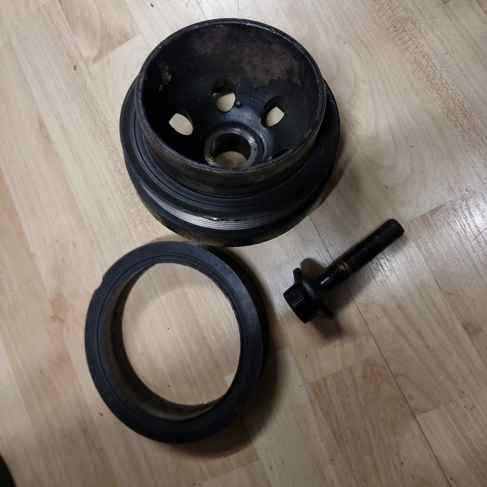 Ammortizzatore vibrazione puleggia albero motore Mercedes E55 CLS55 SL55 S55 AMG - Immagine 1 di 4