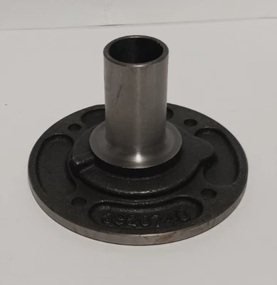 GM Saginaw 3920740 4 speed input shaft retainer for GMC or Chevy truck WT301-6A - Image 1 of 4