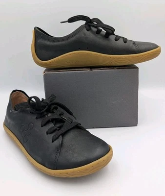 Sapato Feminino VIVOBAREFOOT Soul of Africa Couro Preto com Cadarço UE 36L/EUA 5 - Imagem 1 de 4