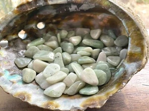 6X Saussurite Tumbled Stones Small 15-20mm Reiki Healing Crystals Hearts Desire - Picture 1 of 5