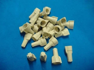 LOT OF 25 GARDNER BENDER TAN WIRE CONNECTORS 10-1H1 TWIST ON CONICAL NUTS - Picture 1 of 3