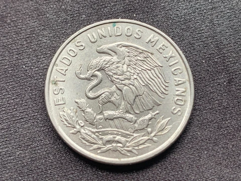 MEXICO MEXICANOS ESTADOS UNIDOS 1968 CINCUENTA 50 CENTAVOS COAT OF ARMS COIN Cover