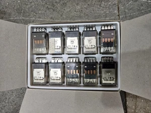 Nuevo relé Omron MY4N 100/110 VAC (juego de 10) - Imagen 1 de 9