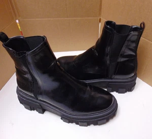 Chunky Sole Platform Boots ASOS Women Black US Size 10 GOTH Combat Pull On Ankle - Picture 1 of 15