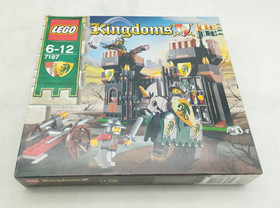 LEGO 7187 Escape from Dragon's Prison MISB NEW Sealed EOL Castle Kingdoms