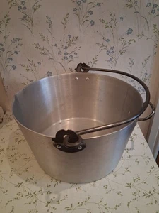Vintage Large Aluminium Jam Pot Preserving Pan Saucepan 7” Deep By 12.5” Across - Picture 1 of 6