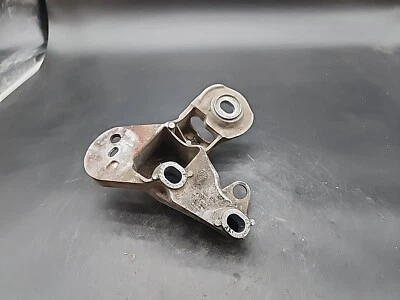 LH Sub Frame Engine Mount Bracket Audi Q6-384 S4 B6 B7 - 8E0 199 351 H Foto 1 de 4