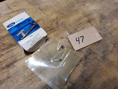 Nuevo de Lote Antiguo 1971 1972 Ford LTD "L T D" CAPÓ LETRA EMBLEMA LETRA "L" D1AZ-16606-A Foto 1 de 3