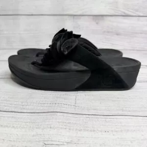 Sandalias FitFlop de gamuza negras con volantes talla 7 chanclas cómodas con plataforma de cuña - Imagen 1 de 6