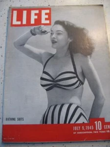 1945 LIFE MAGAZINE-BATHING SUITS ON COVER, JULY 5, 1945 - Bild 1 von 1