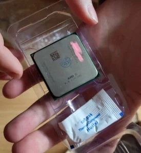 AMD Athlon X4 870K 3.9GHz Quad-Core AD870KXBI44JC Socket FM2+ PC Processor CPU - Picture 1 of 3