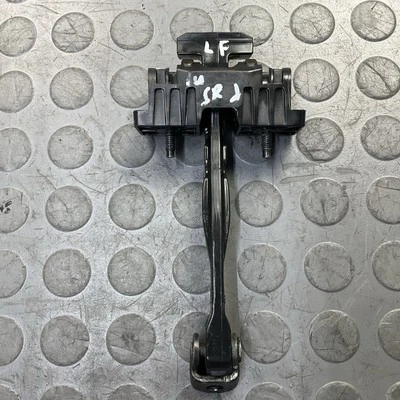 Cadillac SRX 2010-2016 tapón de retención de puerta delantera izquierda del lado del conductor OEM Foto 1 de 4