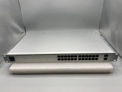 Conmutador Ubiquiti Networks - UniFi - USW-24-POE - 24 puertos PoE 1000 Mbps Foto 1 de 4