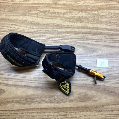 (2) Tru-Fire Bow Release Buckle Wrist Strap One Size - Image 1 of 4