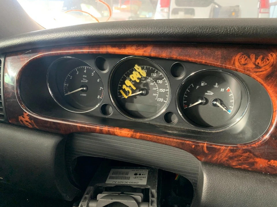 2004 2005 2006 2007 2008 09 Jaguar XJ8 VANDEN PLAS XJR cuadro de instrumentos Foto 1 de 1