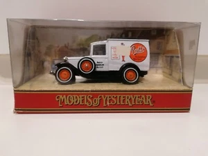MATCHBOX 1930 MODEL "A" FORD VAN  "PRATTS" 1:40 1 / 40 Y22 MODELS OF YESTERYEAR - Foto 1 di 10