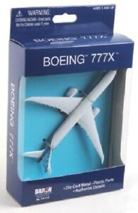 Boeing 777X Die Cast Model  Commercial Jet Passenger Airplane Daron 5" Wingspan