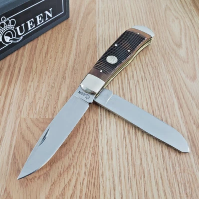 Queen Big Boy Trapper Pocket Knife 1095 Steel Blades Burnt Jigged Bone Handle - Image 1 of 4