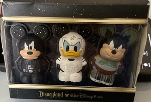 Disney STAR WARS Vinylmation 3D Pins Set 2012 NEW in original box - Picture 1 of 1