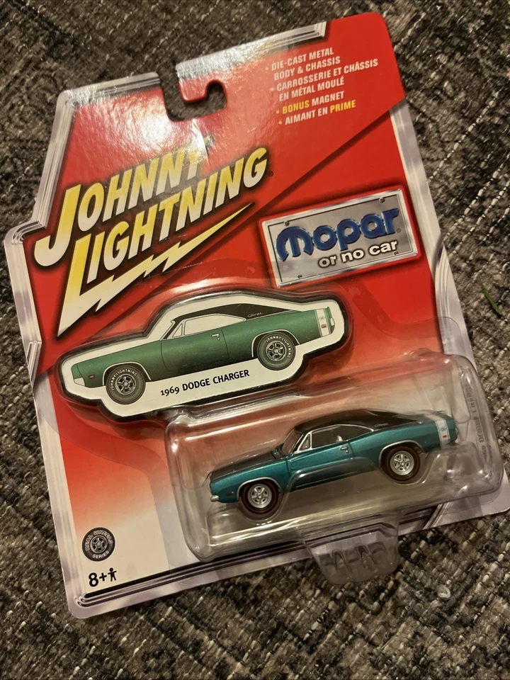 1:64 Johnny Lightning #41 MOPAR 1969 Dodge Charger R/T Blue Metallic/ Black - Image 1 of 3
