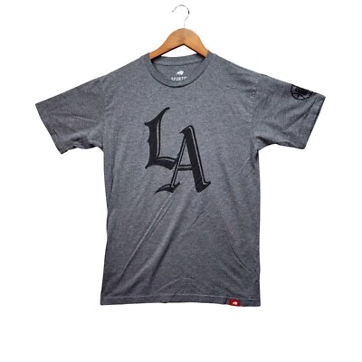 Camiseta masculina logotipo cinza Los Angeles Clippers NBA basquete LA Sportiqe tamanho P - Imagem 1 de 4