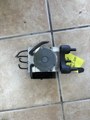 2013 Mercedes-Benz Cls550 Abs Pump Control Module - Image 1 of 4