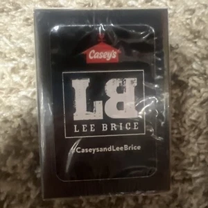 Lee Brice & Casey’s General Store gesponserte Spielkarte versiegelte Packung brandneu - Bild 1 von 2