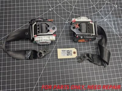 Retractor cinturón seguridad trasero derecho e izquierdo desplegado 2016 Audi A6 2012-2015 2017 2018 Foto 1 de 4