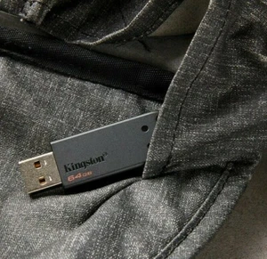 Kingston 32gb / 64gb Usb Memory Stick Flash Pen Drive Backup Storage Device - Picture 1 of 22