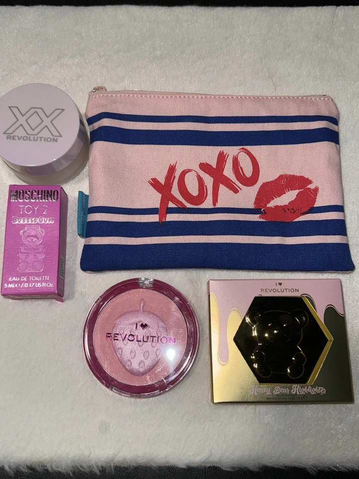 I Heart Revolution STRAWBERRY Blush Blusher Honey Bear Highlighter Moschino Toy - Image 1 of 4
