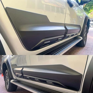 Listones de protección de puerta para Mitsubishi L200 2019-2023 listones laterales protección contra impactos 4 unidades - Imagen 1 de 11