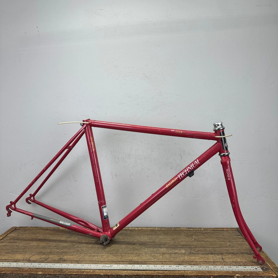 Juego de cuadro vintage Raleigh Technium 420 50 cm pequeño EE. UU. 700c rojo 126 años 80 aleación Foto 1 de 4