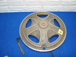 vintage DATSUN 240 Z HUBCAP ---- full wheel cover --- B - Picture 1 of 4