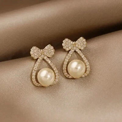 Silver Pearl Stud Earrings Women Ladies Girl Jewellery Gift Set UK NEW - Image 1 of 4
