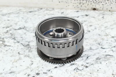 Can-Am Outlander Max 570 2021 4x4 XT volante y embrague de arranque 420686276 Foto 1 de 4