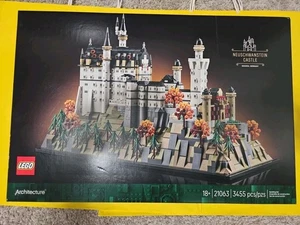 SHIPS FAST! LEGO Architecture 21063 Neuschwanstein Castle (READ DESCRIPTION) - Picture 1 of 7