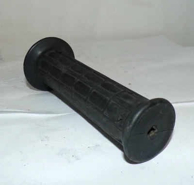 00 Empuñadura de manillar Polaris Trail Blazer 250 7/8 5433834-070 Foto 1 de 4